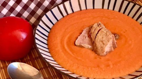 Salmorejo con atún